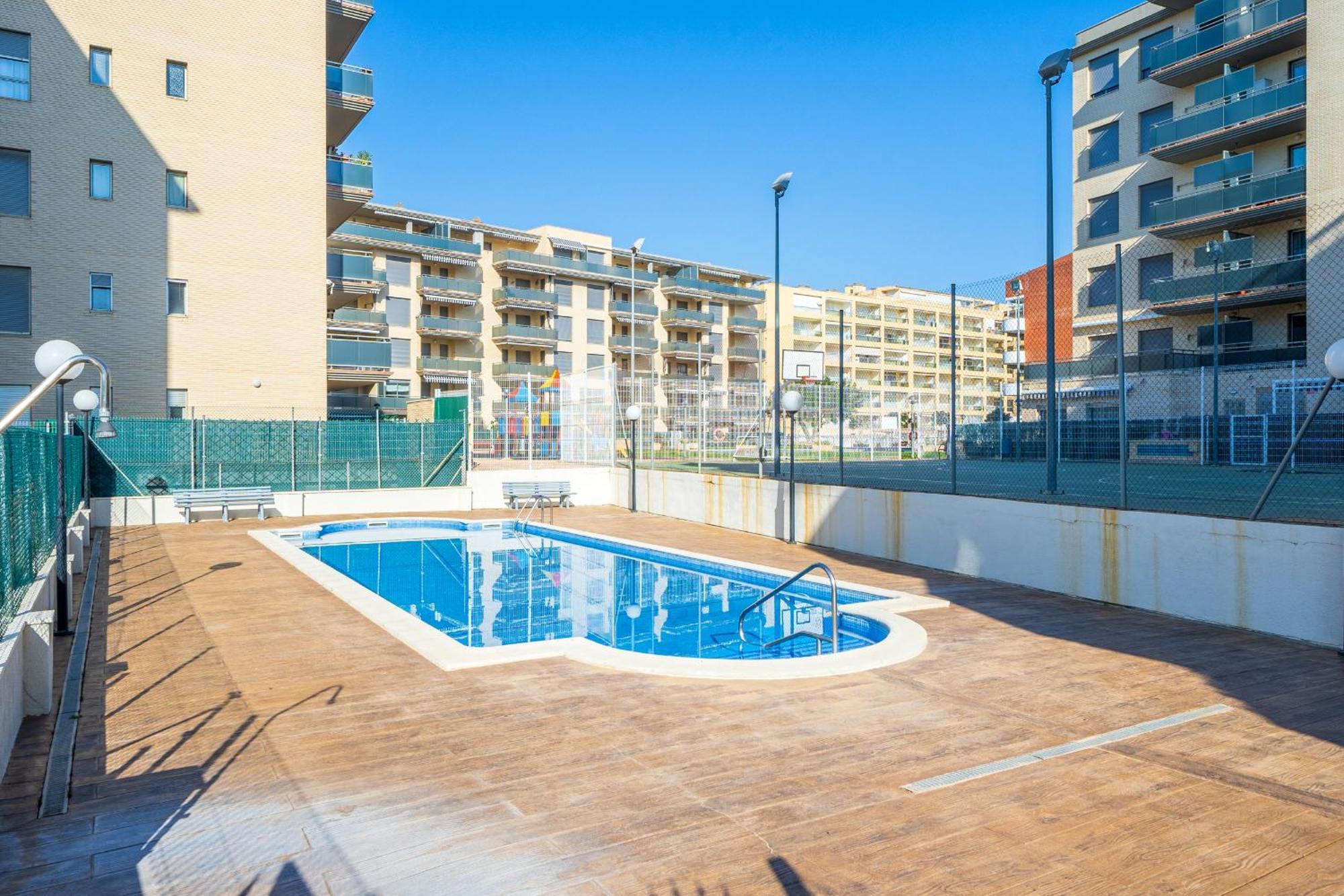Alea Rentals - Albeniz La Pineda Exterior photo