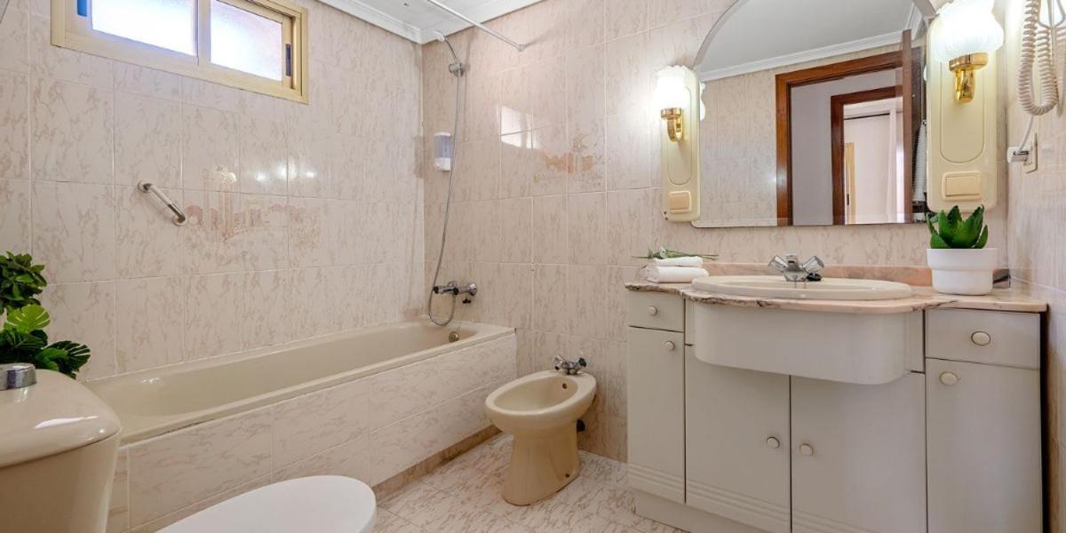 Alea Rentals - Albeniz La Pineda Exterior photo